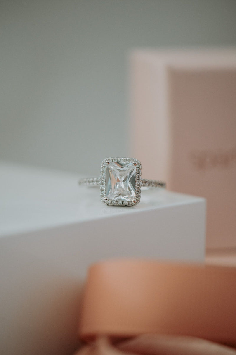 Zheynel Emerald Cut Sterling Silver Ring