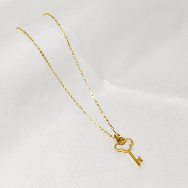 Happy Key 18k Gold Necklace