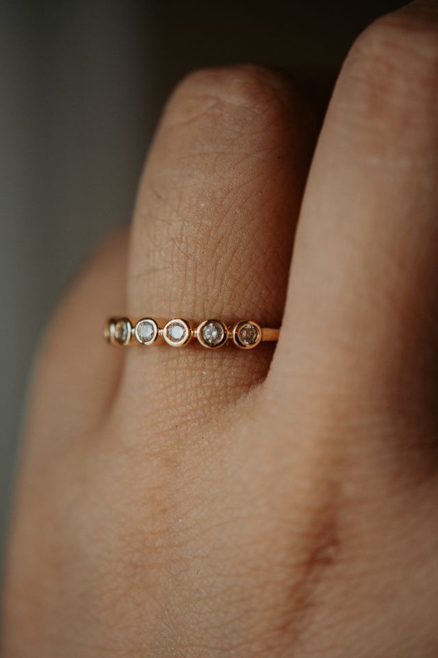 Hedi Gold Ring Band