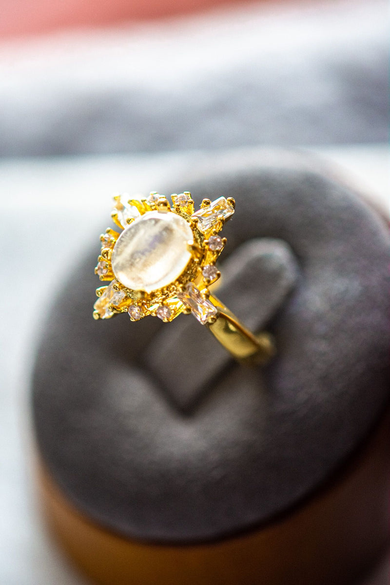 Clara Moonstone 18K Gold Ring